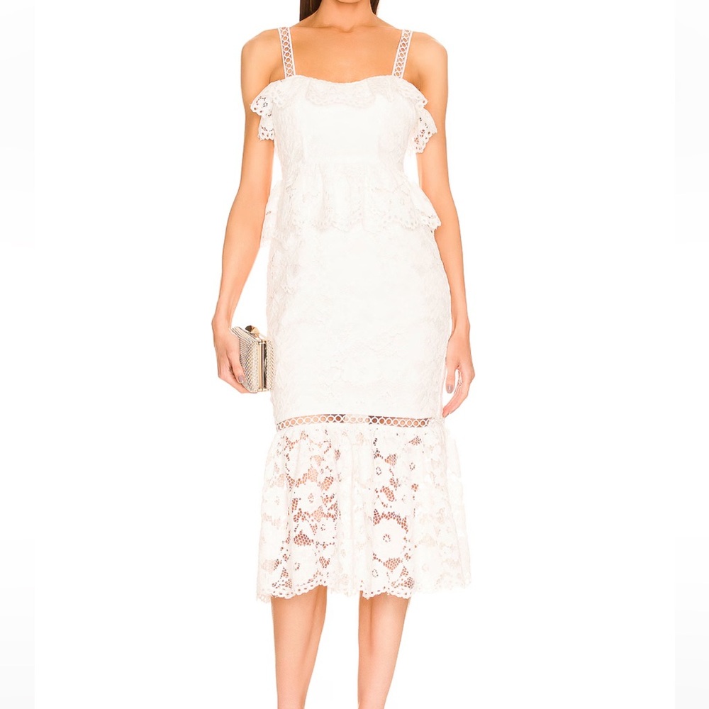 Elegant White Lace Dress with ruffles